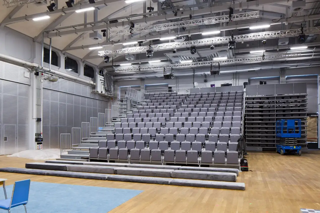 Nowy Teatr Międzynarodowe Centrum Kultury: Sztuka, Wydarzenia i Emocje