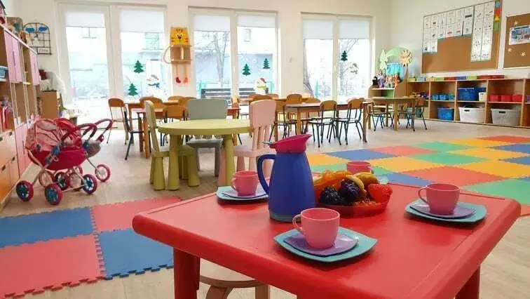 Ile kosztuje żłobek w Elblągu? Ceny, różnice i ukryte opłaty