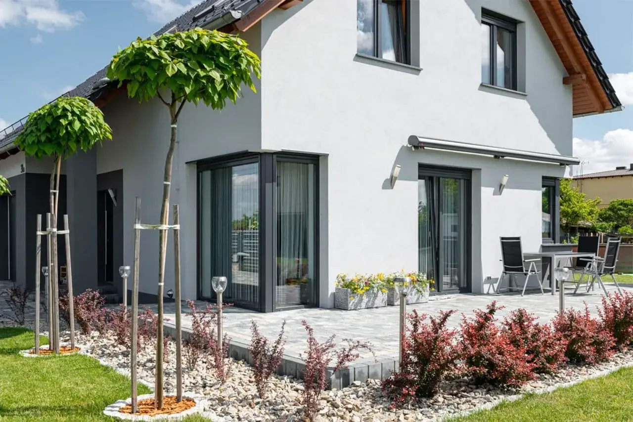 Jaki kolor parapetu do antracytowych okien? 5 najlepszych opcji