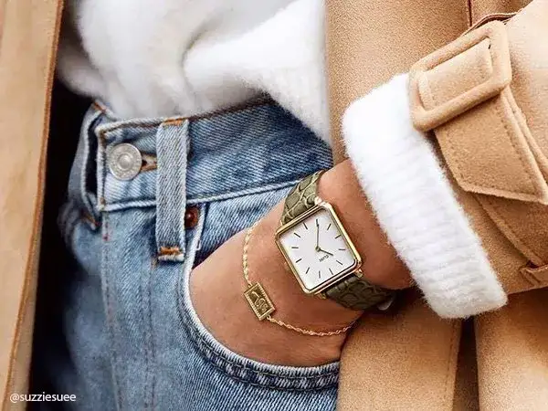 Damskie zegarki na szerokim pasku – modne style, wygoda i najlepsze dopasowanie