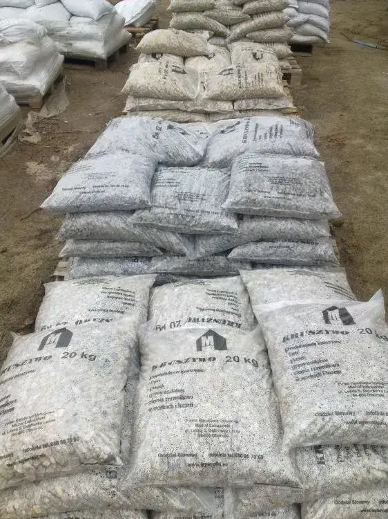 Piasek czy żwir do wylewki - który materiał wybrać? Porównanie