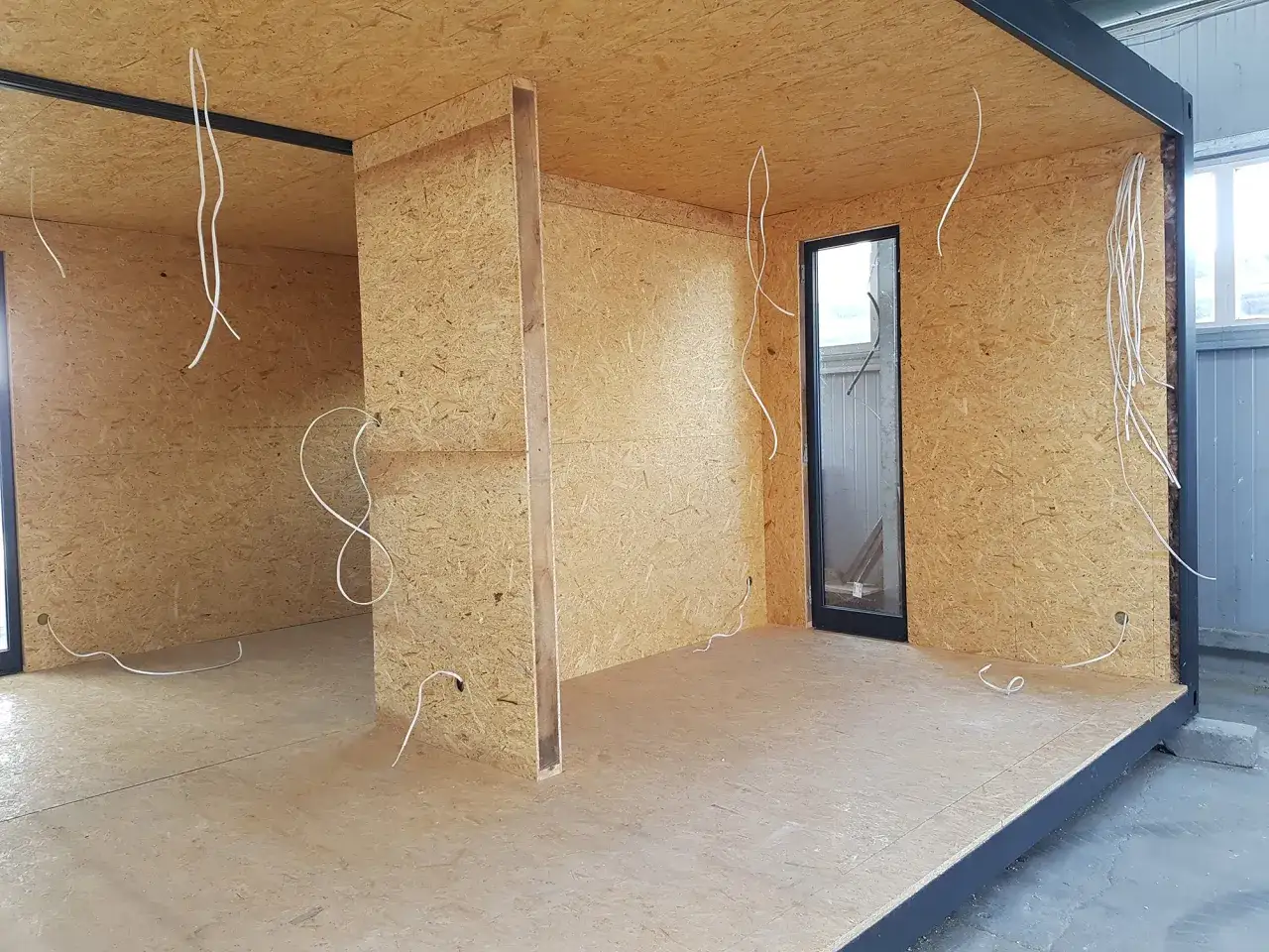 Jak zbudować ściankę działową z płyt OSB: prosty poradnik dla każdego