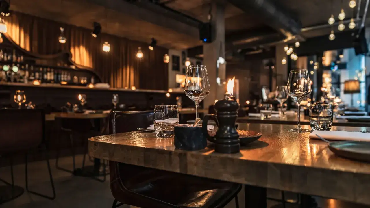 Jak się zachować w eleganckiej restauracji?