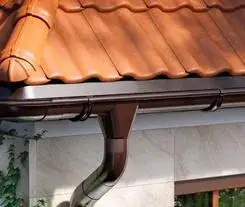 Ile kosztują rynny? Ceny różnych typów i koszty montażu