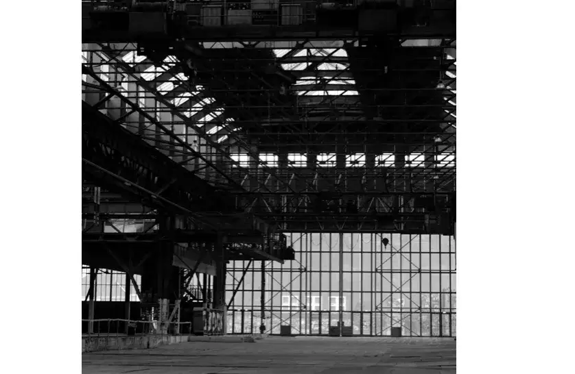 Budowa hal stalowych – nowoczesne rozwiązania konstrukcyjne