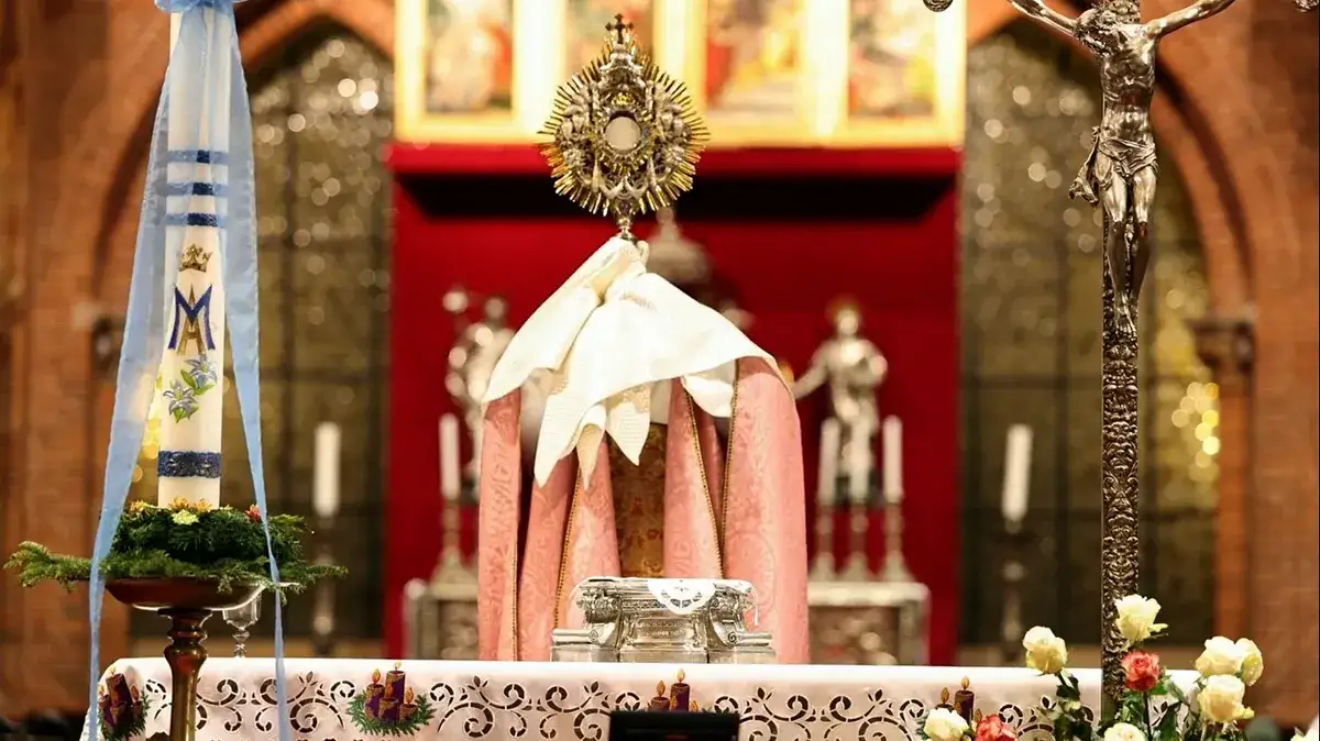 Czy adwent to czas pokuty? Zrozumienie duchowego znaczenia Adwentu