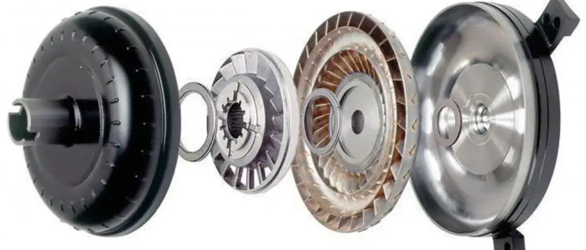 Objawy uszkodzonego sprzęgła hydrokinetycznego, które mogą zrujnować Twój samochód