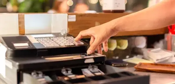 Kasa fiskalna bez działalności gospodarczej: kiedy jest zbędna?