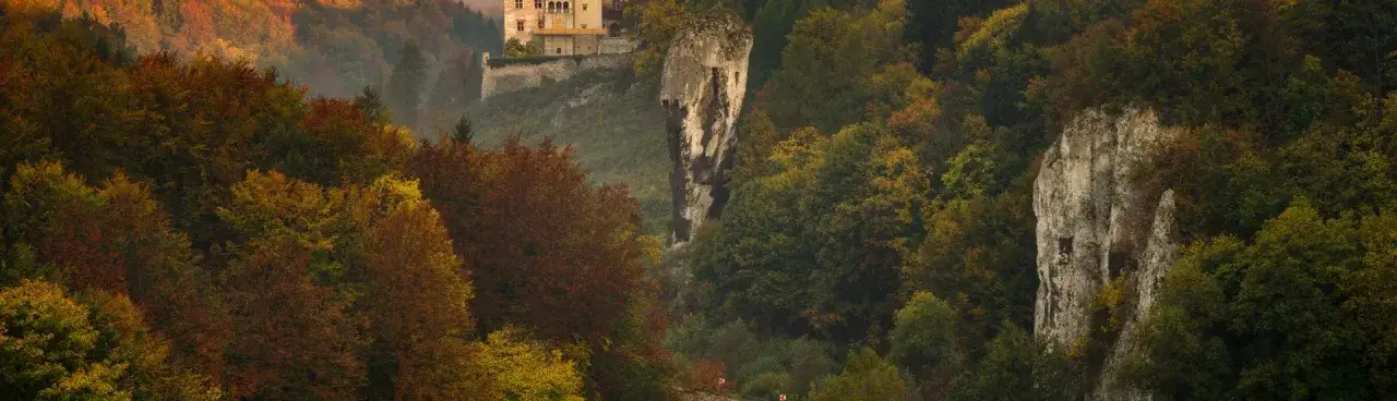 Gdzie leży Ojcowski Park Narodowy? Odkryj jego lokalizację i atrakcje