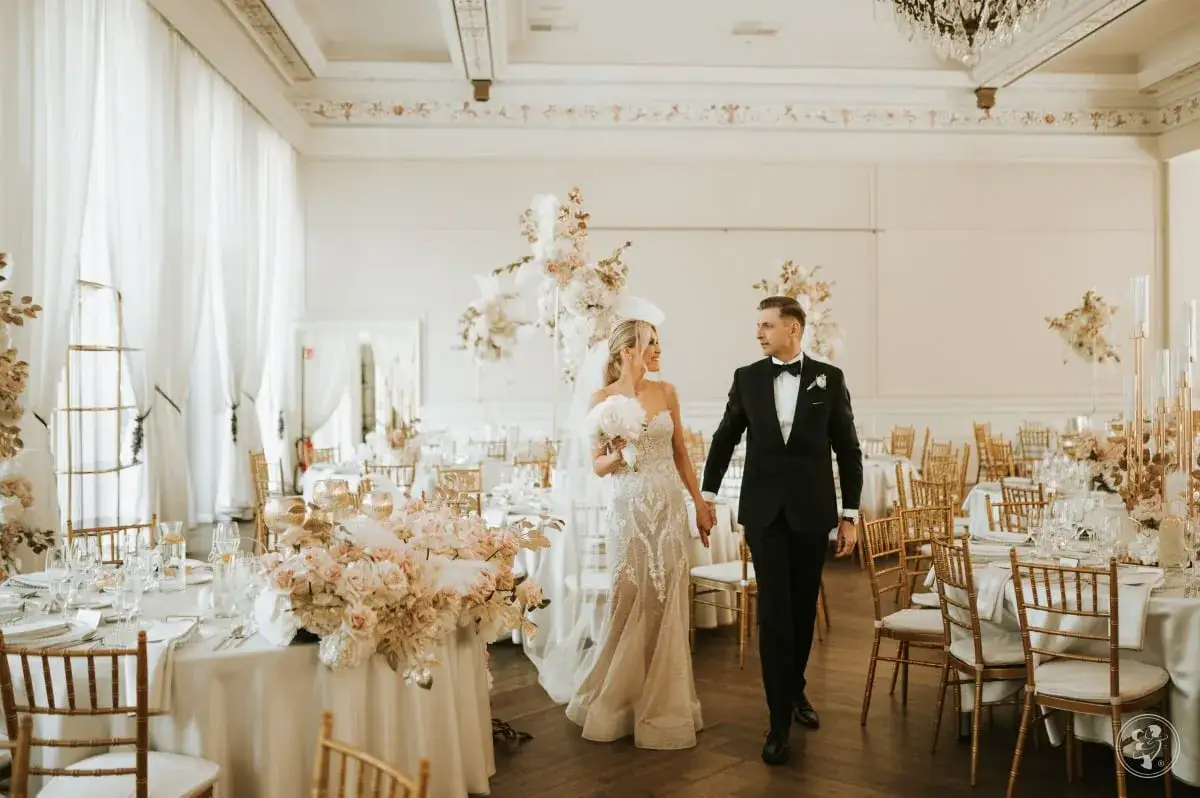 Ile kosztuje wynajem sali na wesele? Sprawdź ukryte koszty!