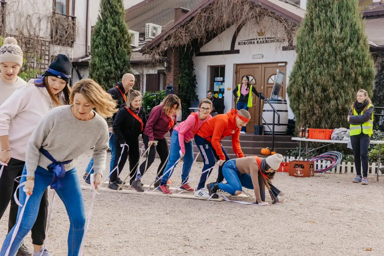 Jak poprawić atmosferę w pracy? Pomysły na imprezy integracyjne