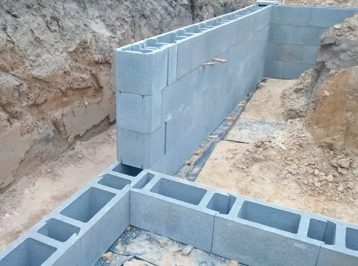 Ile betonu na m² pustaka szalunkowego? Obliczenia i oszczędności bez błędów