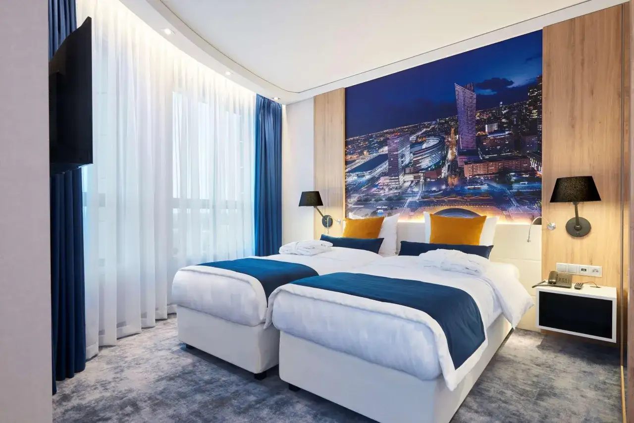 Ile kosztuje nocleg w Warszawie? Ceny hoteli i tajemnice oszczędności