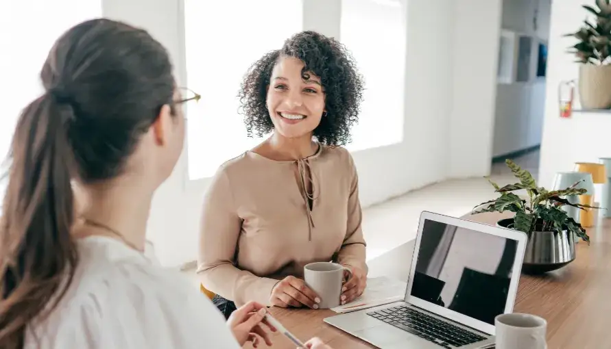 Jak rozmawiać na rozmowie o pracę, aby zaimponować rekruterowi