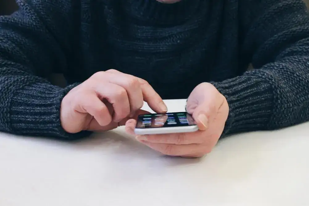 Jak bezpiecznie usunąć wszystko z iPhone i uniknąć utraty danych