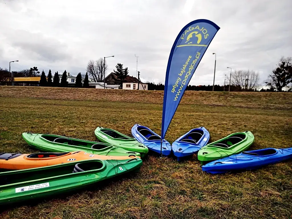 Spływ kajakowy Odrą: odkryj najlepsze trasy i niezapomniane przygody