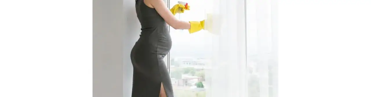 Czy w ciąży można myć okna? Sprawdź, co musisz wiedzieć o bezpieczeństwie