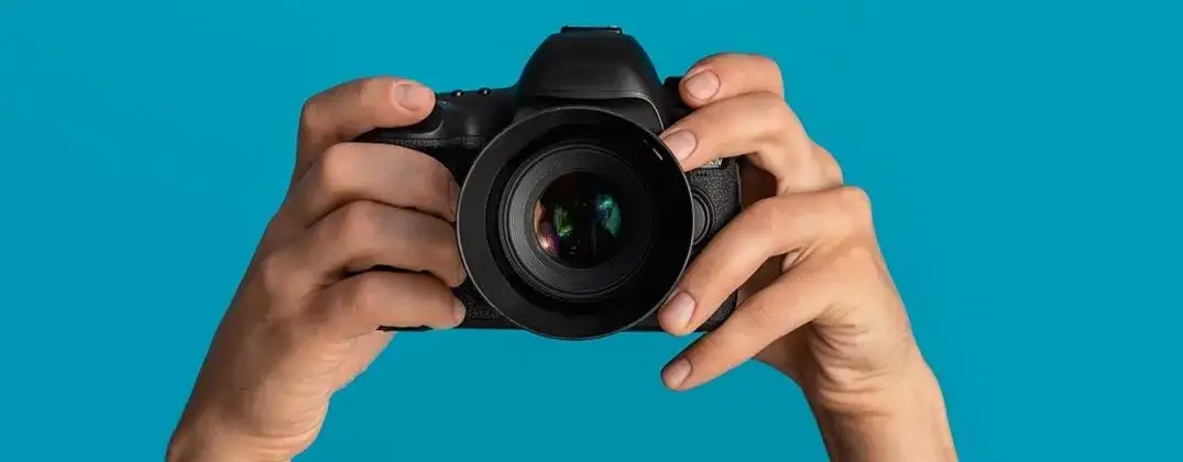 Zoom w aparacie: poznaj różnice między optycznym a cyfrowym rozwiązaniem