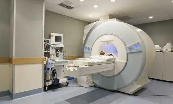 Gdzie wykorzystujemy zjawisko rezonansu? Zaskakujące zastosowania w życiu codziennym