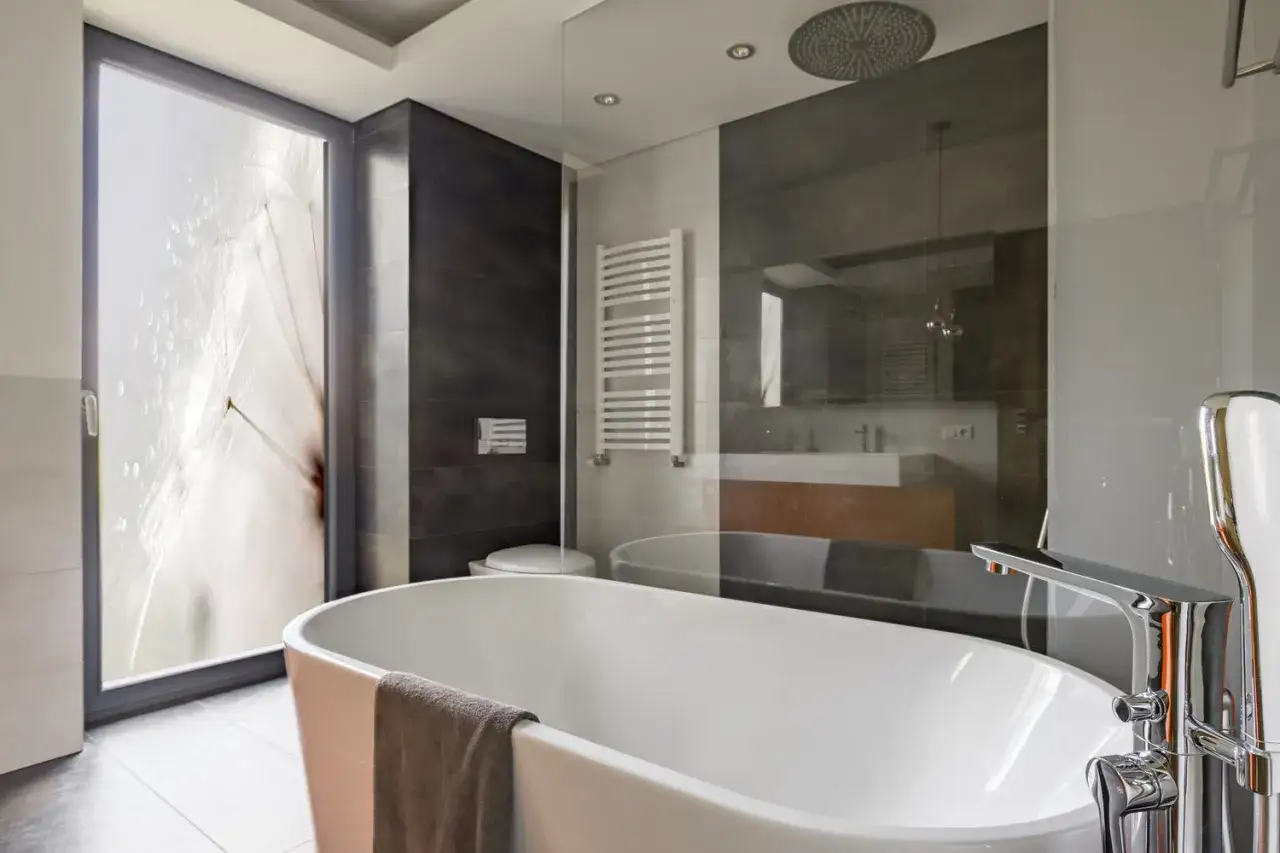 Jaka folia na okno do łazienki castorama - wybierz najlepsze rozwiązanie dla prywatności