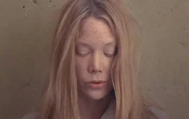 Carrie horror - mroczna opowieść o zemście i strachu w filmie