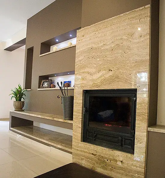 Czym wykończyć kominek? Najlepsze materiały i ich wady