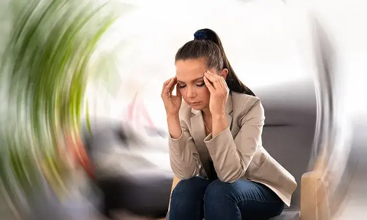 Zawroty głowy przyczyny: co może je wywoływać i jak je leczyć