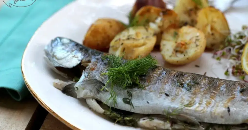 Pstrąg z grilla elektrycznego - zdrowy przepis na szybki obiad