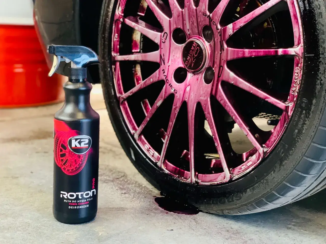 Skuteczne czyszczenie felg aluminiowych: najlepsze sposoby i porady