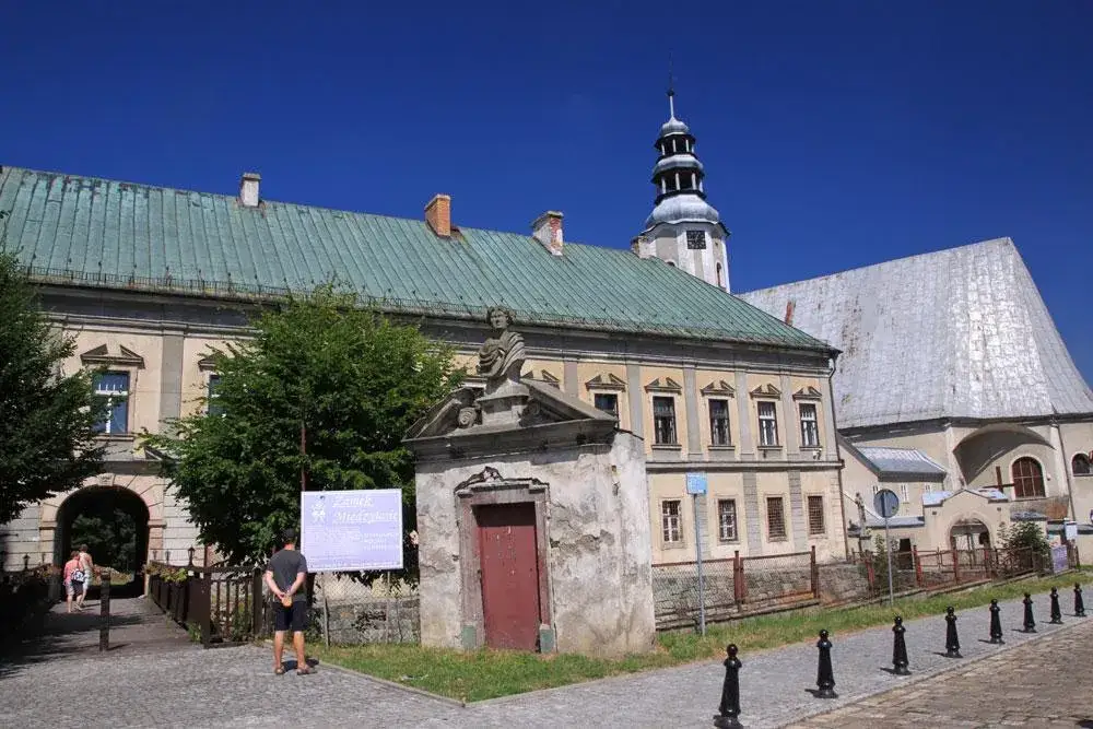 Międzylesie Dolny Śląsk: atrakcje, historia i praktyczne informacje dla turystów