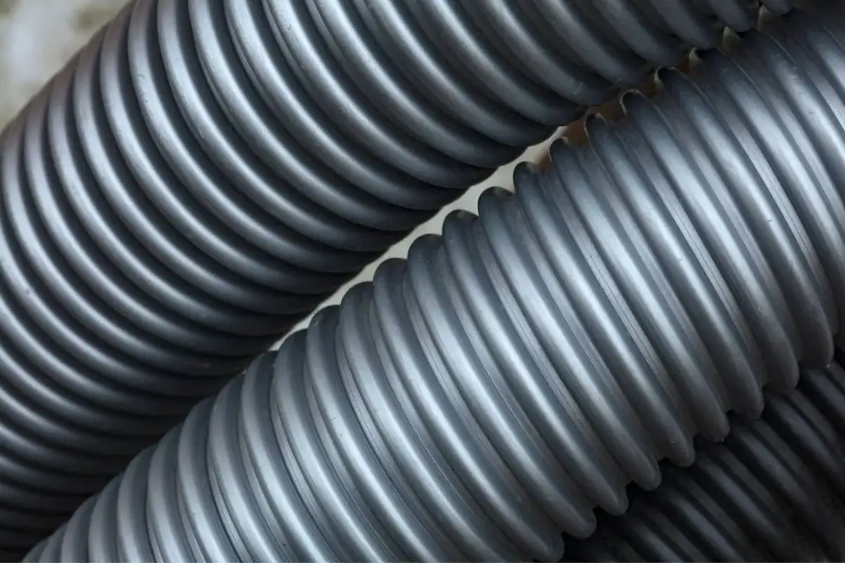 Jak wyczyścić rurę od odkurzacza i uniknąć problemów z zatorami