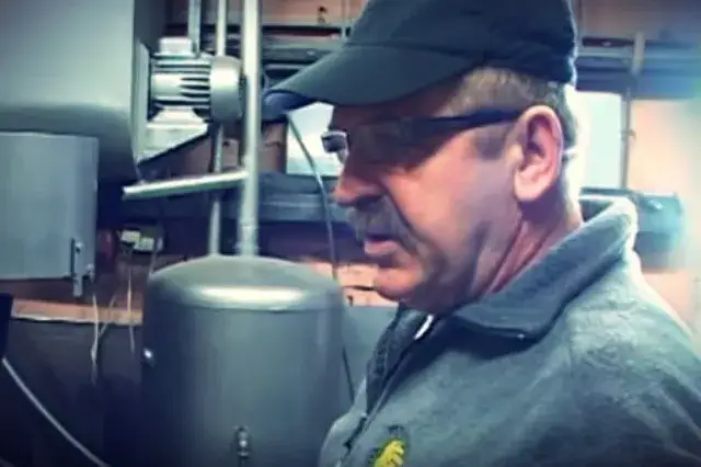 Innowacyjne piece Mariana Strzelczyka: rewolucja w ogrzewaniu