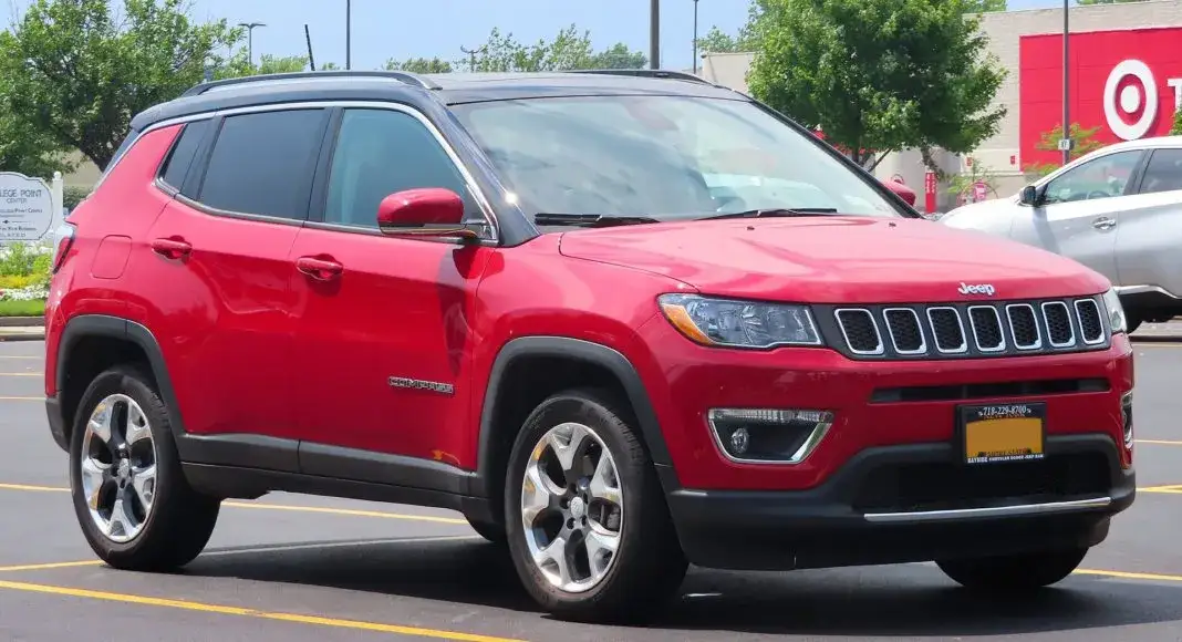 Jeep Compass czy warto kupić? Odkryj zalety i wady tego SUV-a