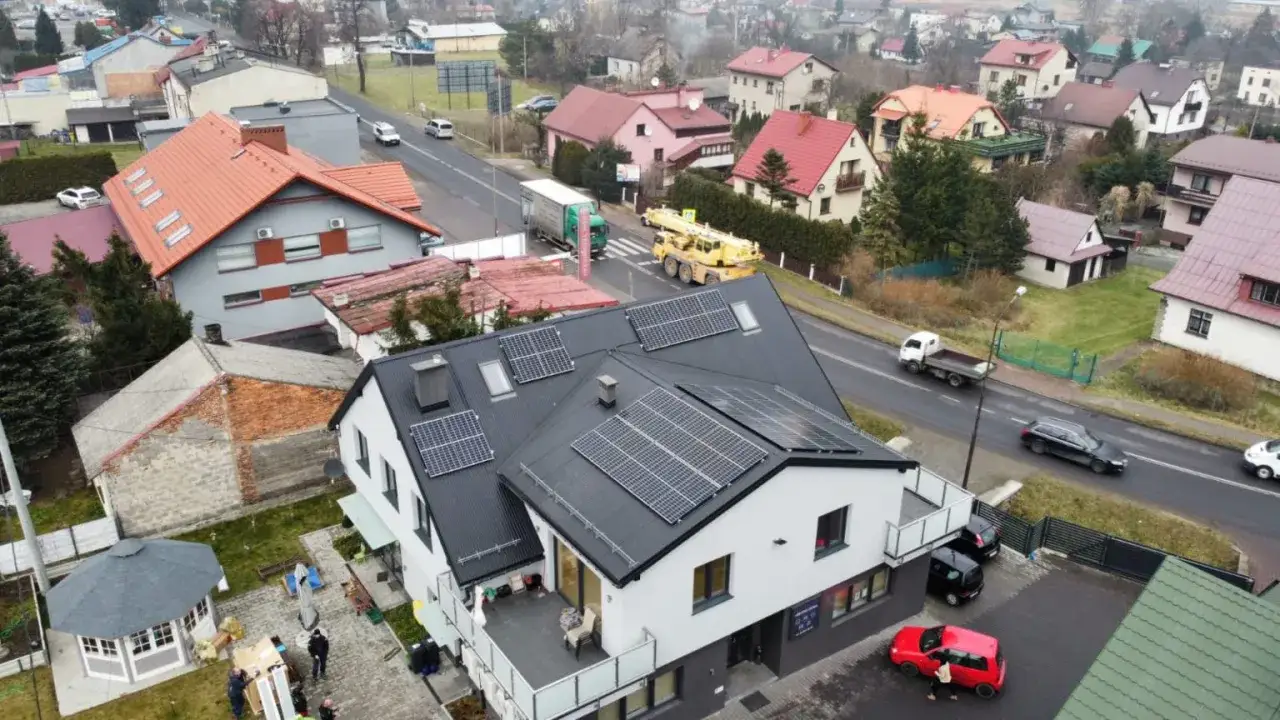 Ile prądu wytwarza instalacja fotowoltaiczna 10 kW? Zaskakujące wyliczenia