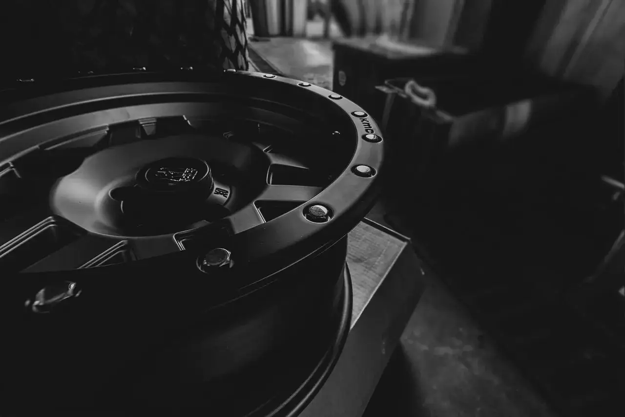 Jak kupować części do samochodu i nie przepłacać?