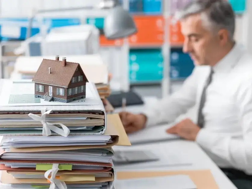 Czy wniosek o wykreślenie hipoteki muszą podpisać wszyscy współwłaściciele?