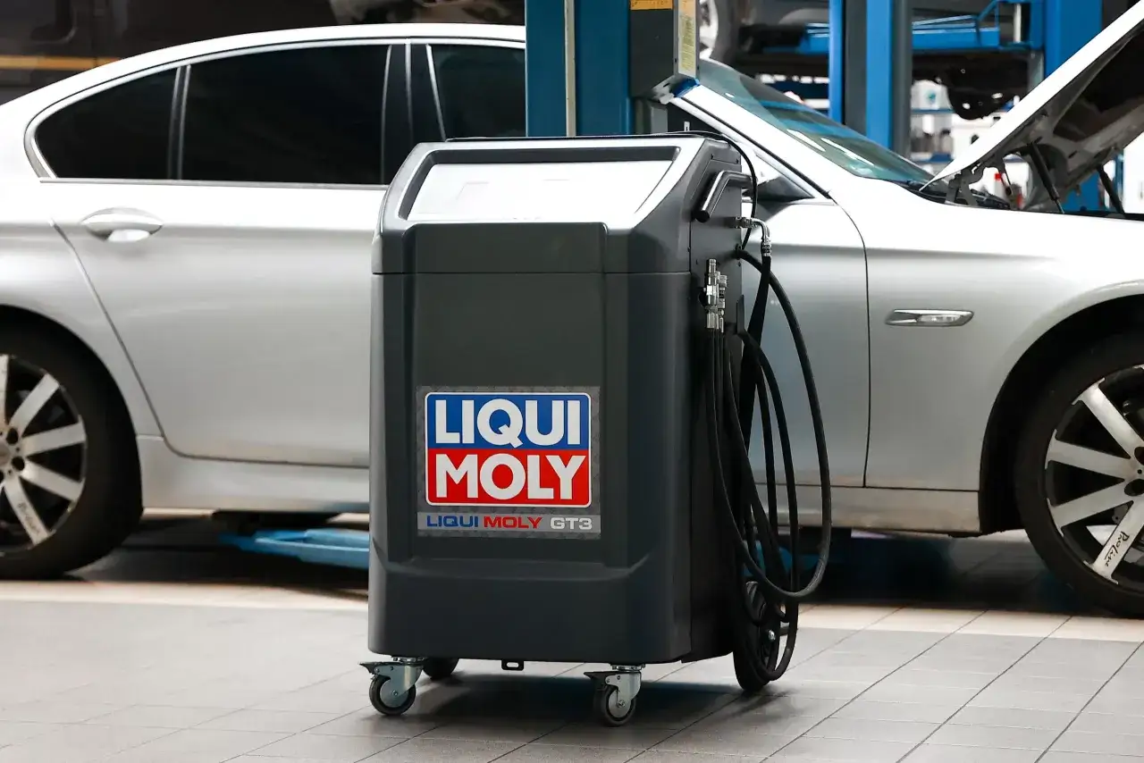 Ile czasu trwa wymiana oleju? Oto, co musisz wiedzieć, by nie tracić czasu