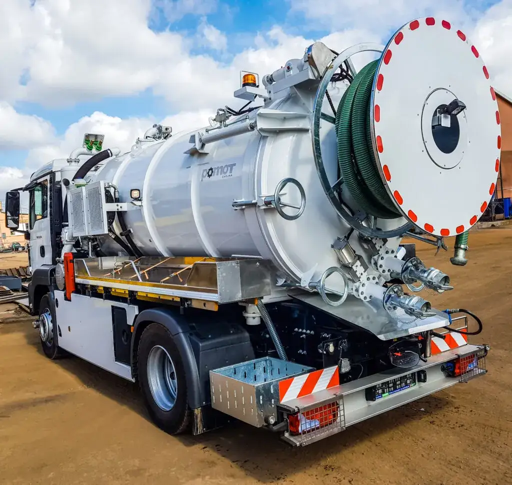 Ile kosztuje zabudowa asenizacyjna? Ceny, które mogą zaskoczyć