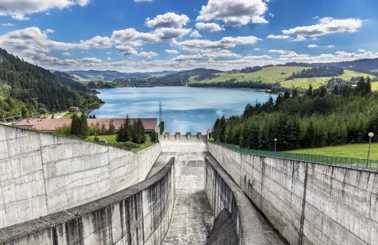 Atrakcje Czorsztyn: co warto zobaczyć nad malowniczym jeziorem?