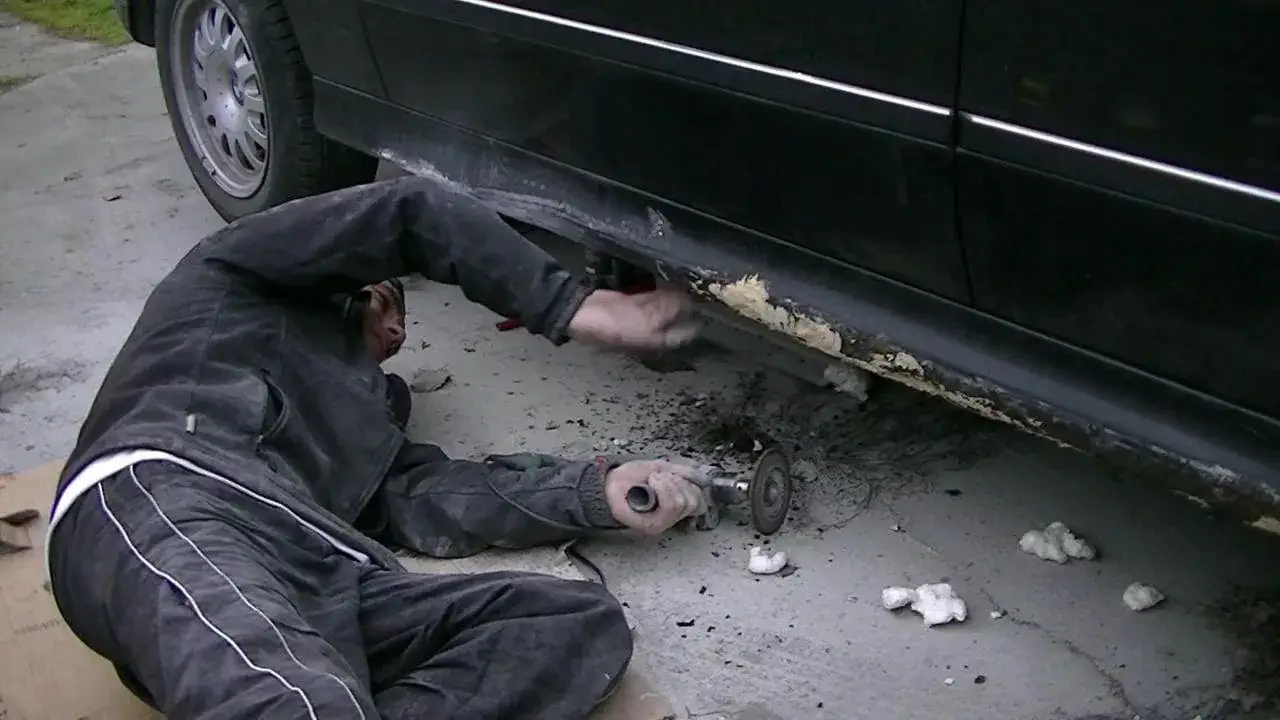 Czym wypełnić progi w samochodzie, aby uniknąć kosztownych napraw?