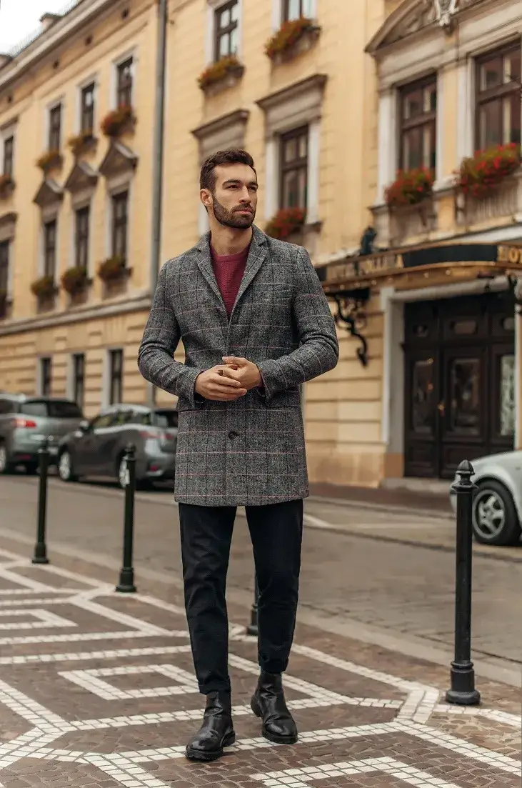 Modne męskie stylizacje na co dzień. Jak ubrać się wygodnie i stylowo?