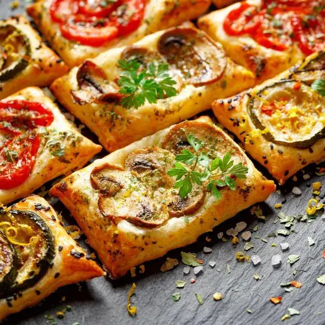 Proste przepisy z ciasta francuskiego: szybkie dania dla każdego