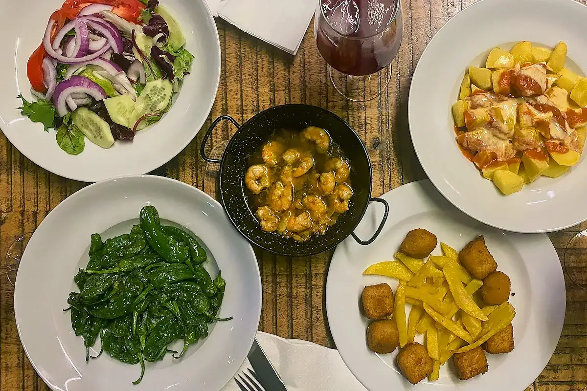 Co zjeść w Maladze: 10 tradycyjnych dań, które musisz spróbować