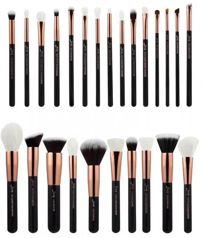 Pędzle do makijażu: jakie włosie wybrać? Naturalne czy syntetyczne