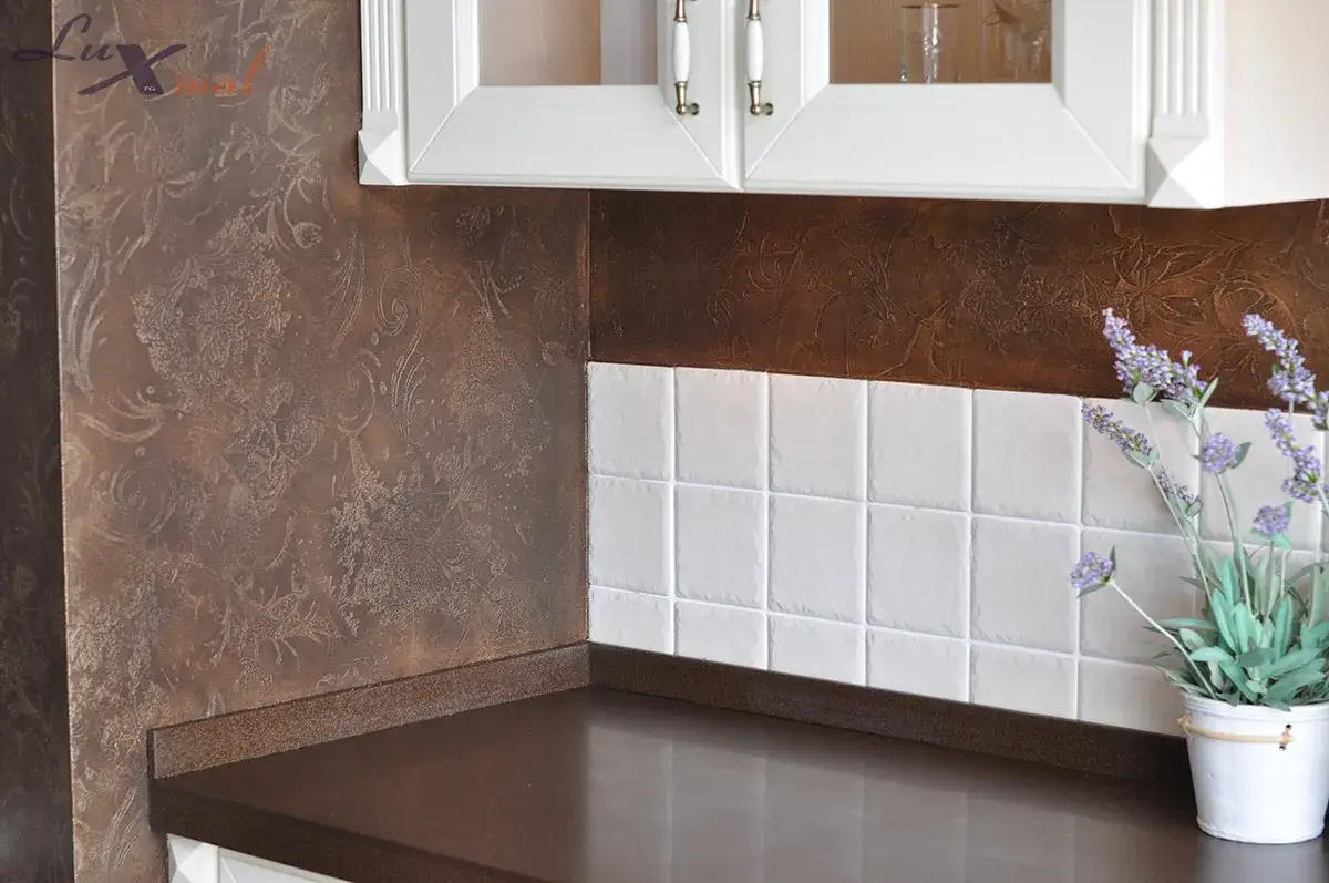 Jak zrobić tynk dekoracyjny: prosty sposób na piękne ściany w 5 krokach