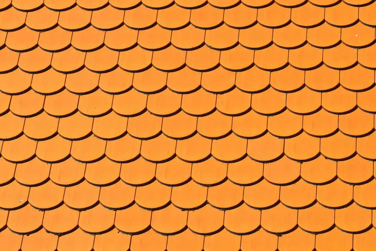 Ile kosztuje dachówka karpiówka? Ceny, które Cię zaskoczą