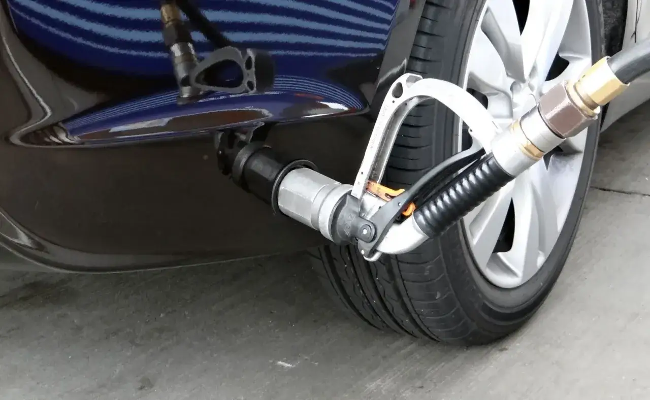 Ile kosztuje gaz lpg? Sprawdź ceny i ukryte koszty w Polsce