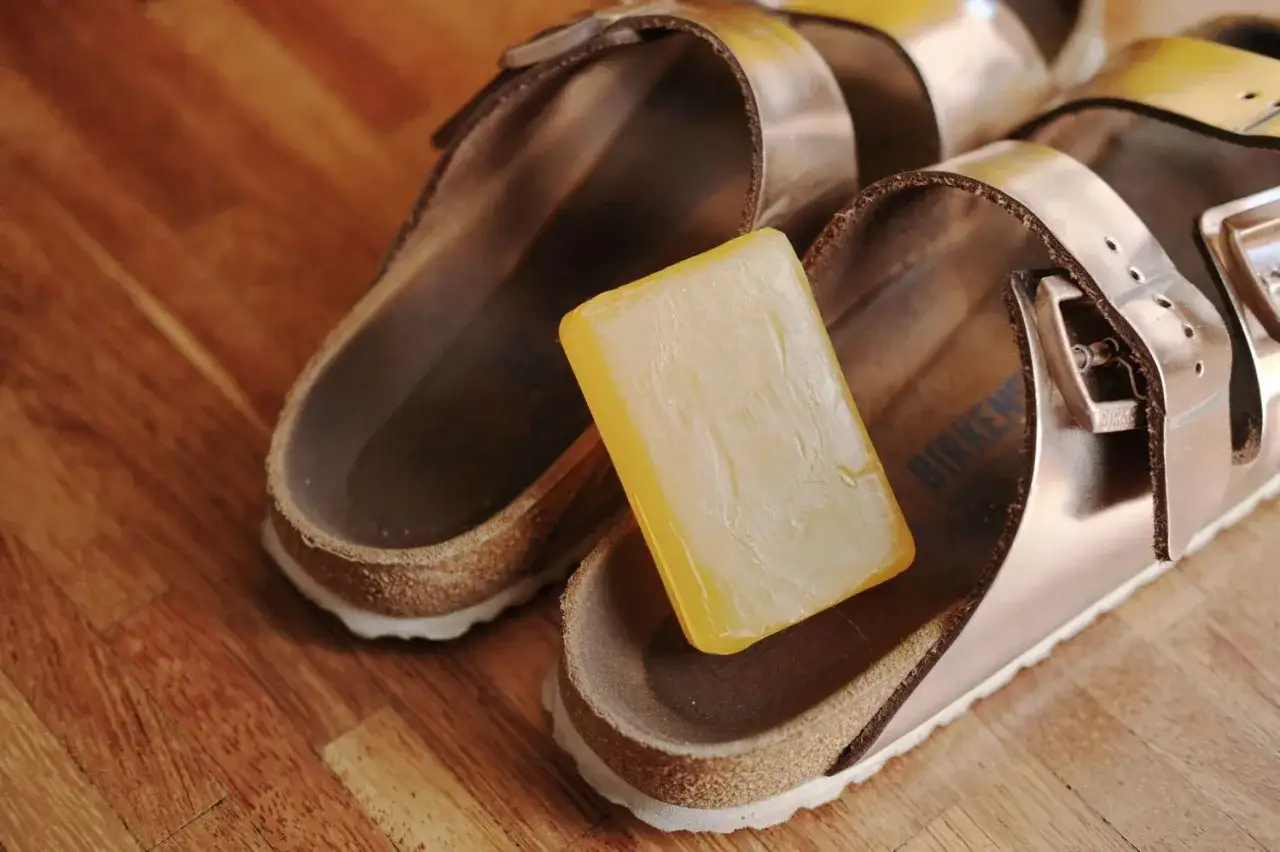 Jak czyścić buty Birkenstock: 8 skutecznych metod pielęgnacji