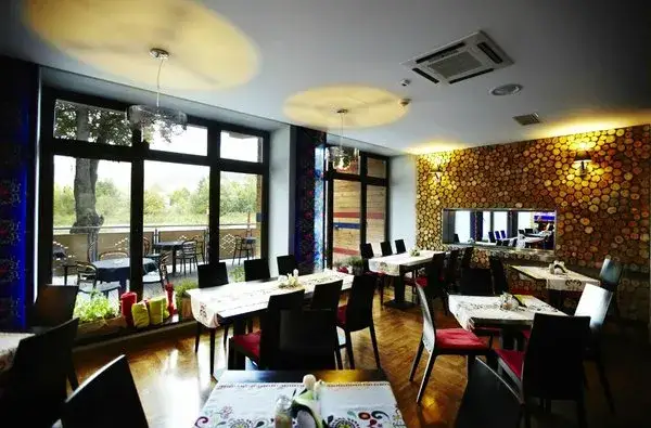 Gdzie zjeść w Piwnicznej-Zdroju? Sprawdź najlepsze restauracje