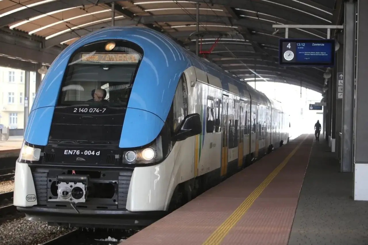 Ile jedzie pociąg z Katowic do Krakowa? Czas przejazdu i rozkład jazdy